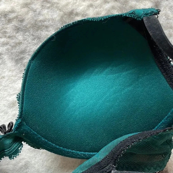 Victoria's Secret Dream Angels Lace Bra - Picture 9 of 16